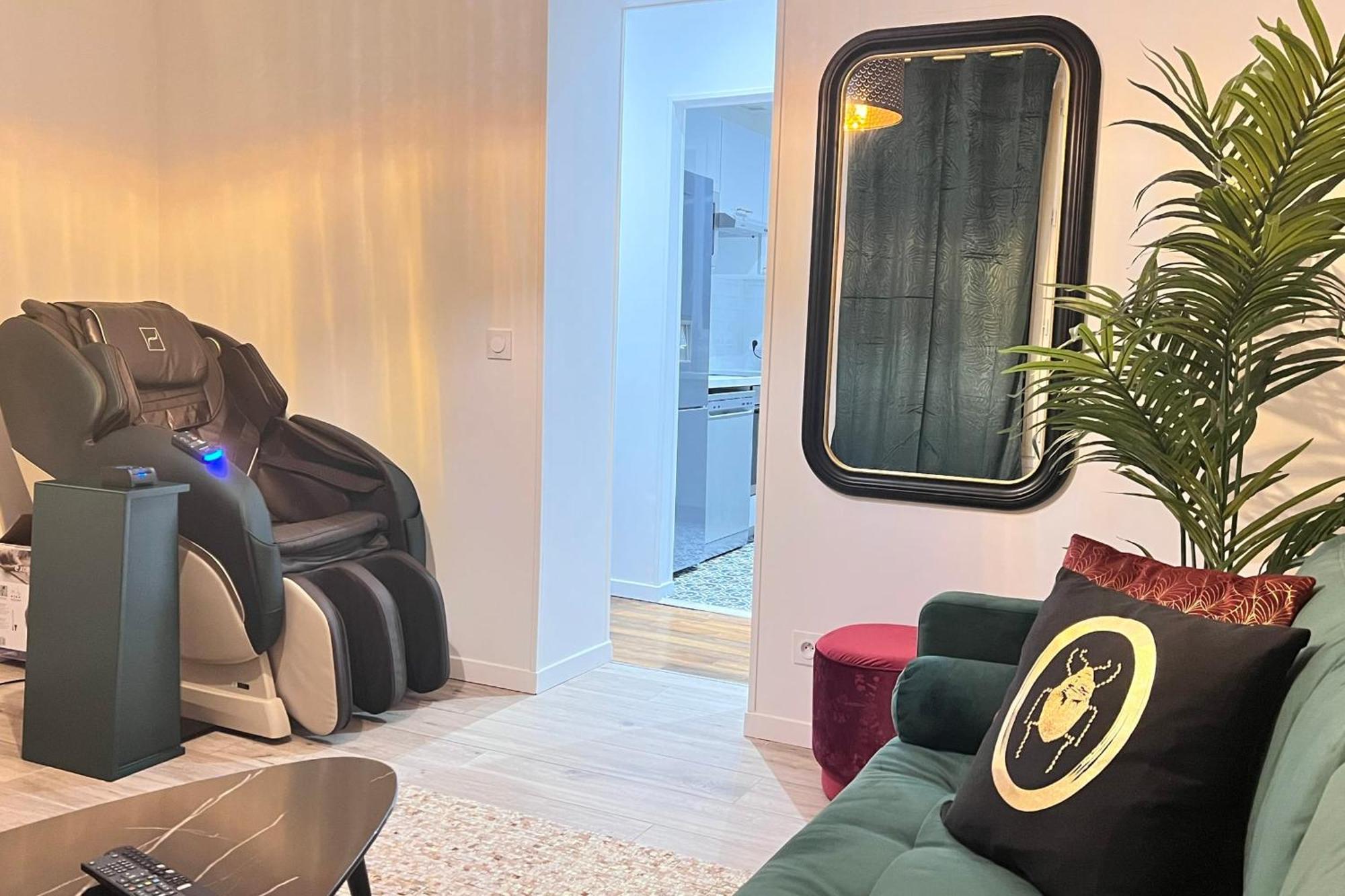V18 Luxueux Tram Disney Paris فيلومومبل المظهر الخارجي الصورة